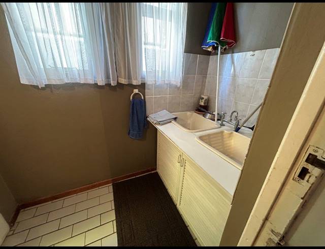 4 BEDROOM HOUSE FOR SALE IN WAVECREST